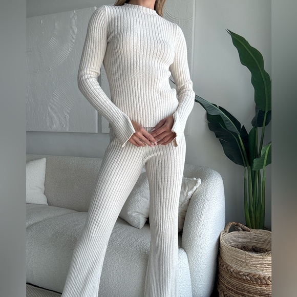 H&M Knit Pant Set - Picture 3 of 6